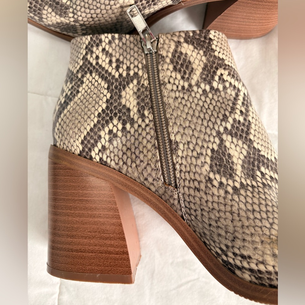 Chic Snakeskin Ankle Booties - Picture 5 of 8